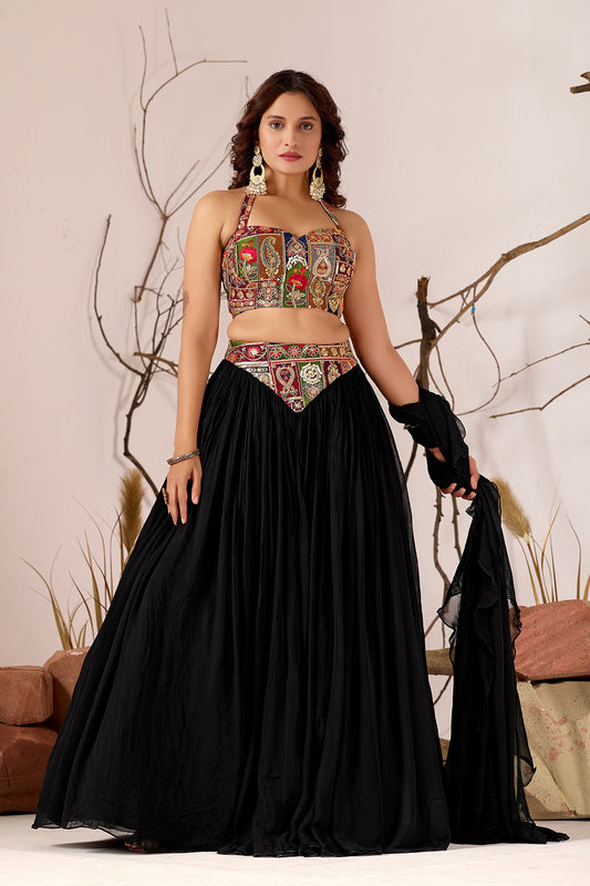 Kaali Katha Lehenga Ensemble